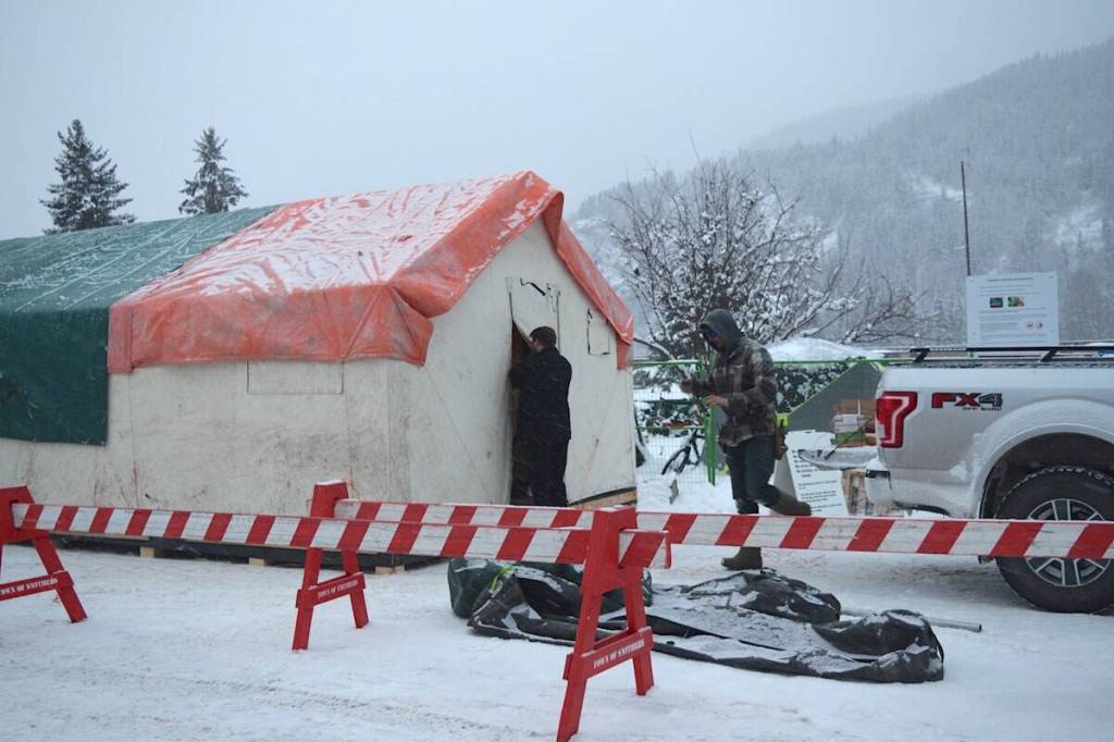 The Town of Smithers set up a temporary warming tent in the parking lot of the Smithers Public Library in 2023 when temperatures dipped before -30.